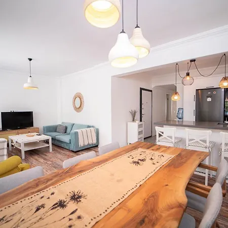 Lovely Apartment Near Shore In The Heart Of Fethiye