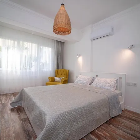 Lovely Apartment Near Shore In The Heart Of Fethiye